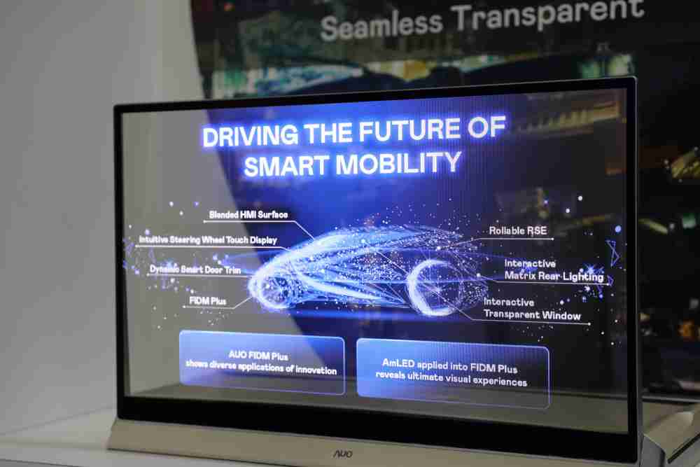 牛牛游戏凭借着超高亮度和透明度，，，，这款30吋透明Micro LED显示器在AR系统与智慧零售具有潜在的应用价值。。。。