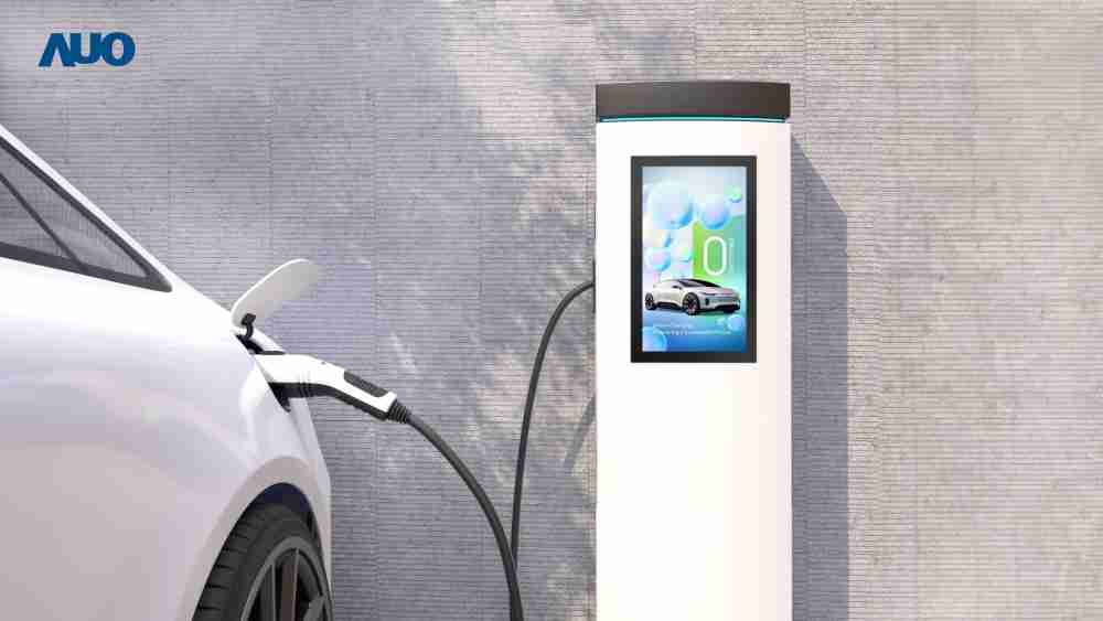 友達〝EVSE車用充電樁解決方案〞專為電動汽車充電樁設計，，，，具有高亮度、、克服戶外艱難環境的耐溫、、、耐紫外線等特性，，，，並搭載散熱性及擴充性強的高效能工業電腦，，可實現人機互動訴求，，，如資訊顯示、、支付等應用