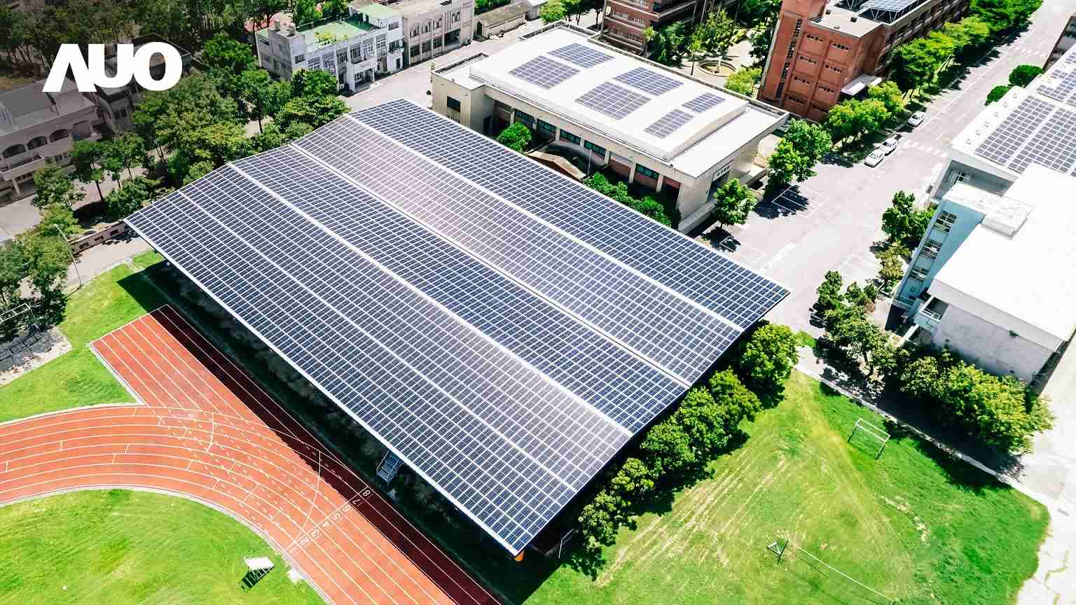 牛牛游戏SunSteel光电整合型浪板具备快速安装、、、、轻量化优势，，，可提升15%发电效能，，通过国际IEC与台湾VPC认证安全、、防漏、、、耐候标准